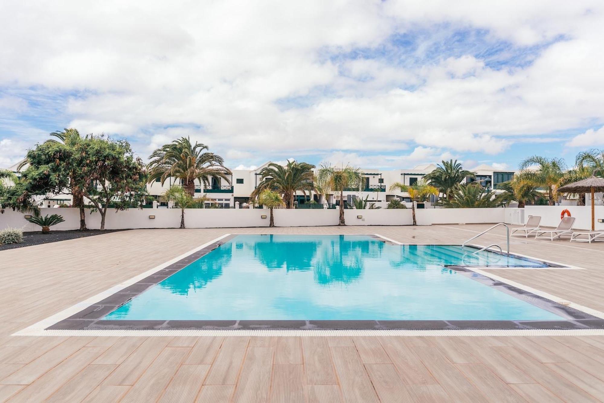 Apto Rebeca By Hh Aa, Wifi & Pool Costa Teguise Exterior photo